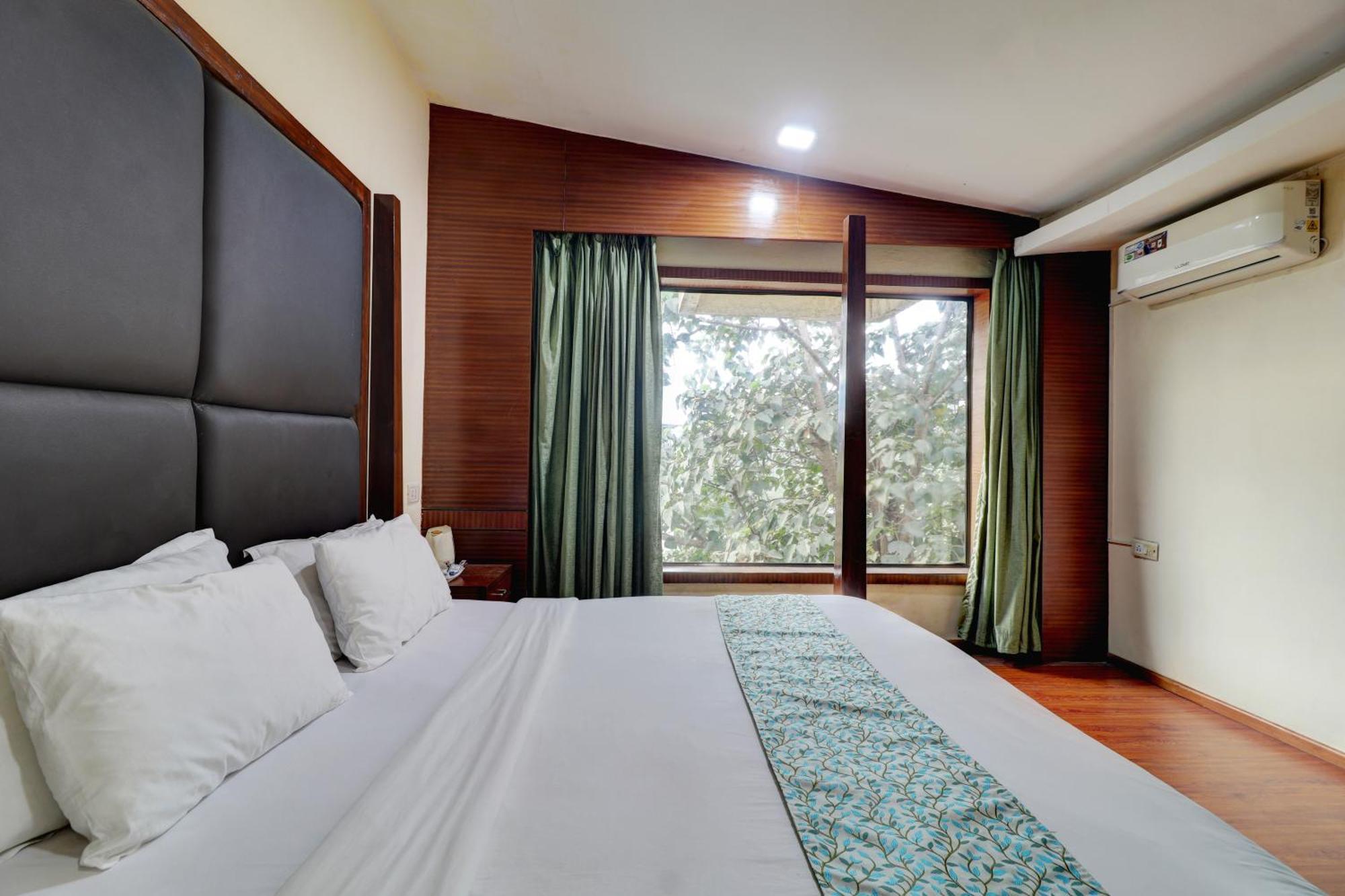 Amazinn Villa Lonavala Exterior photo